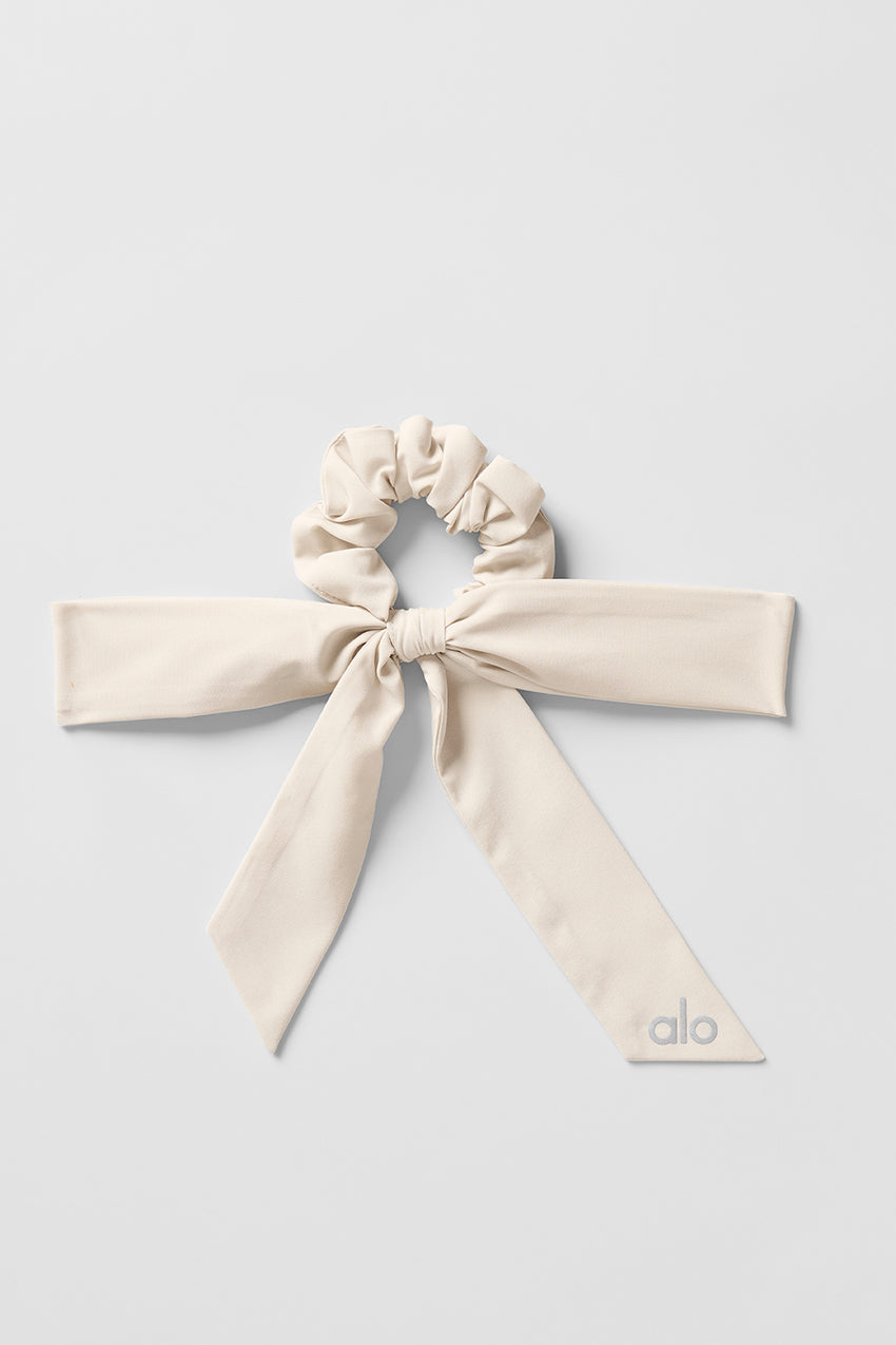 Love Knots Tie Scrunchie - White