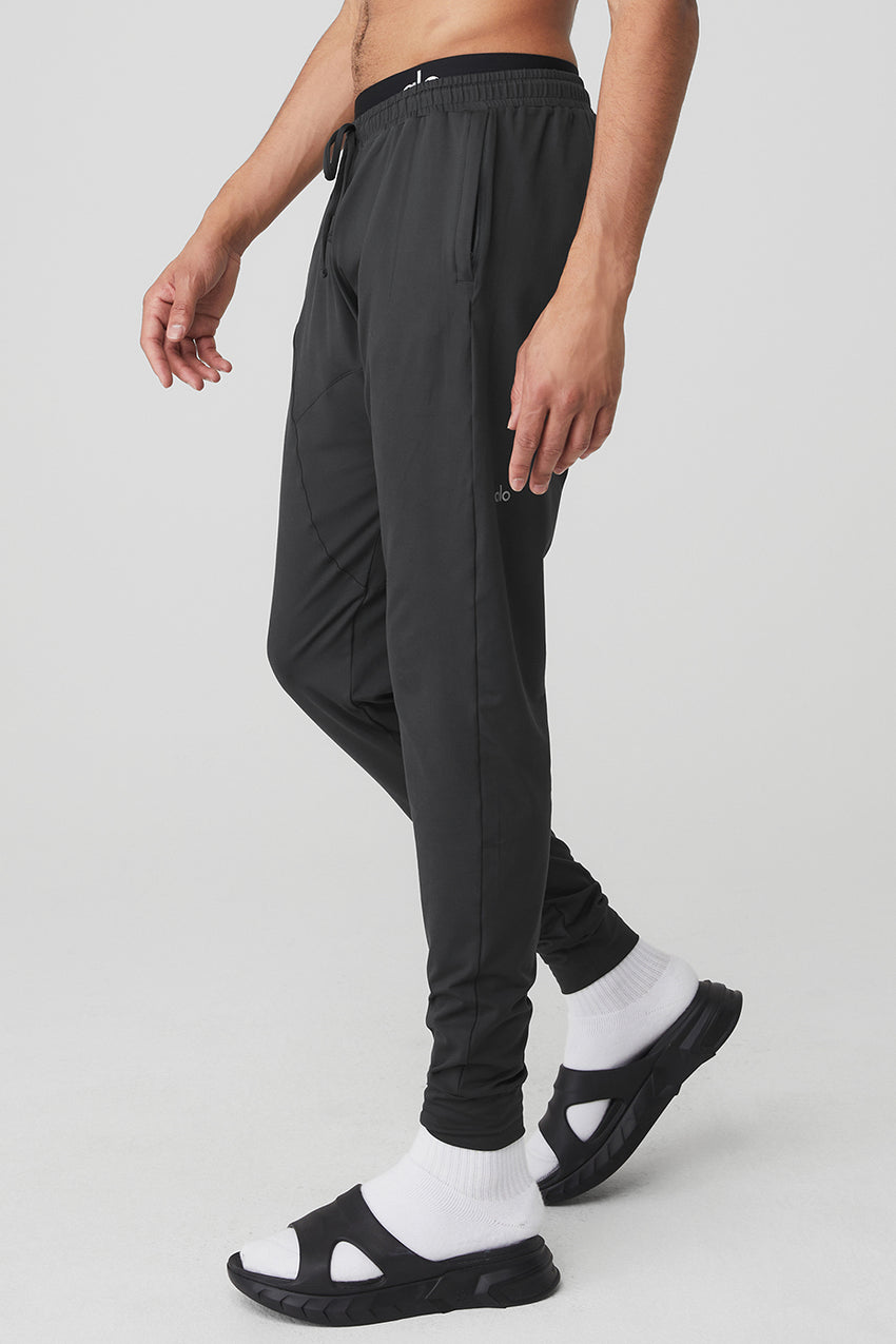 Conquer Revitalize Pant - Black