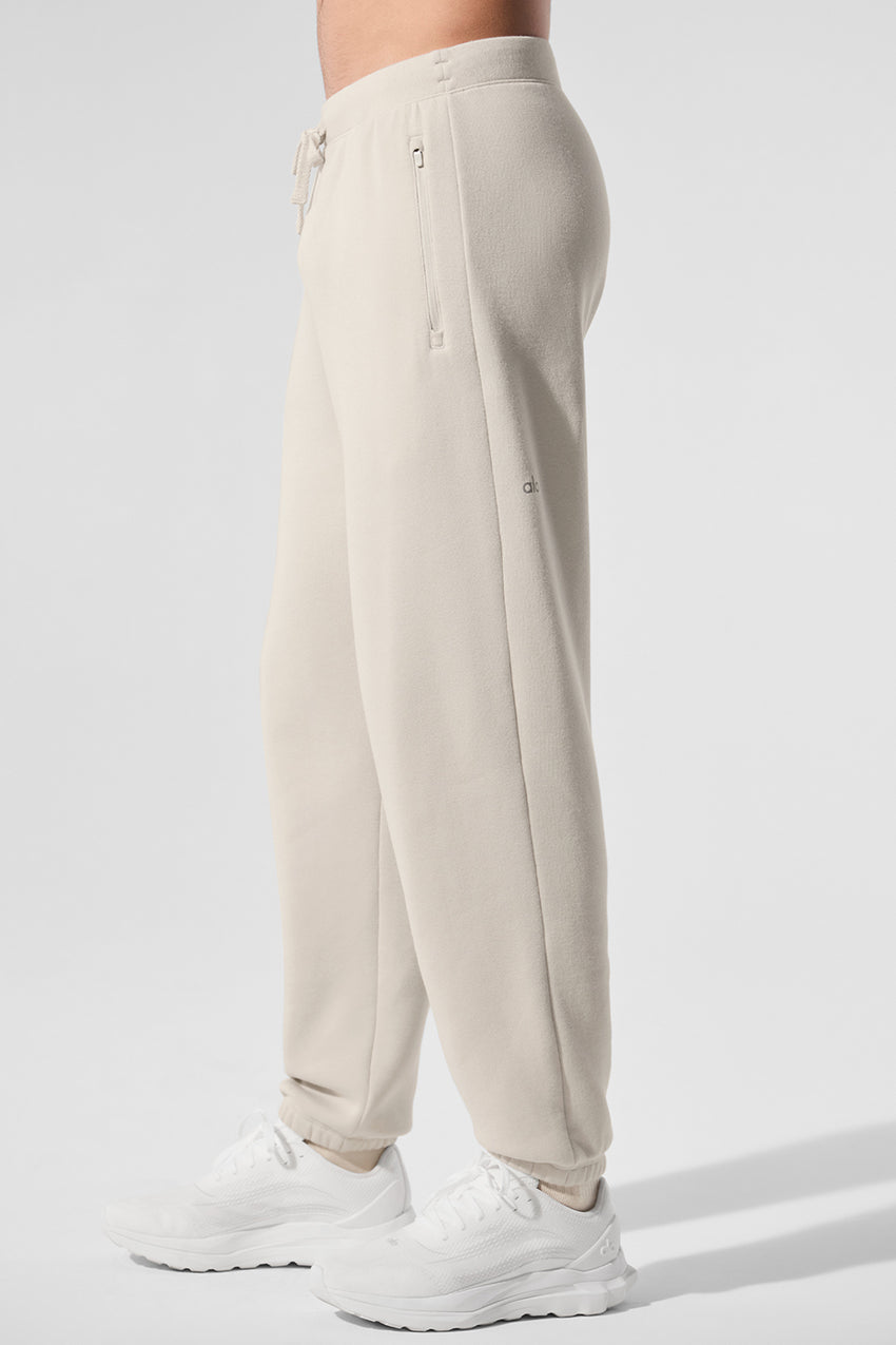 Triumph Restore Sweatpant - Black