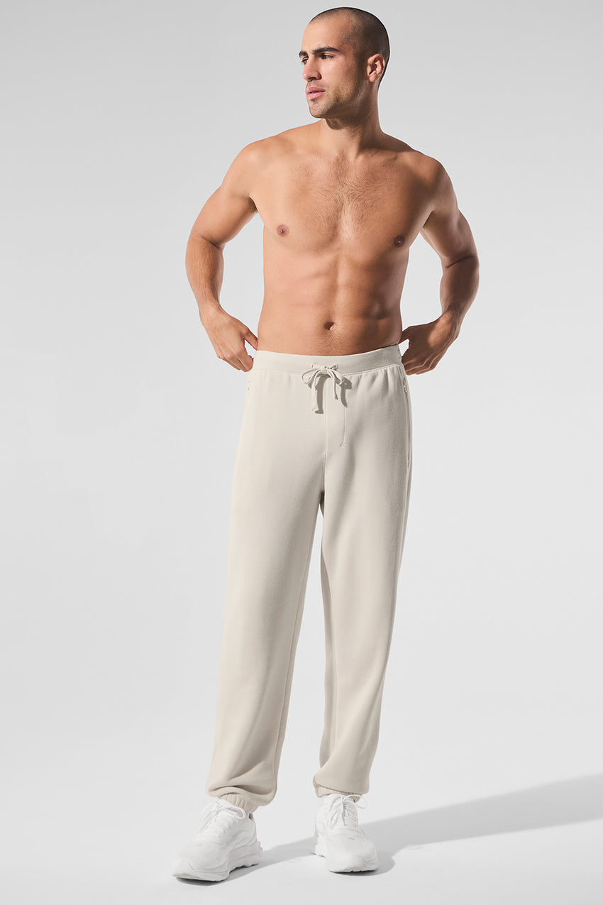 Triumph Restore Sweatpant - Black
