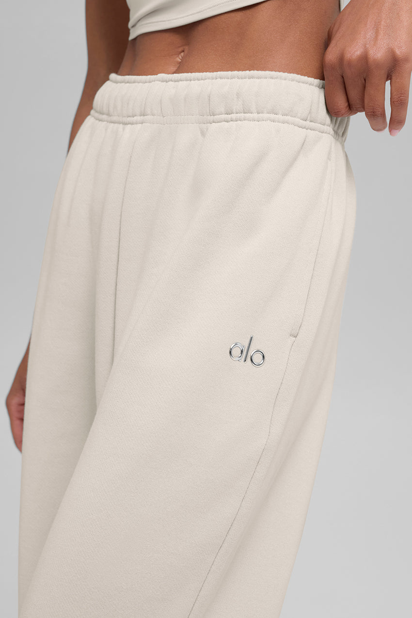 Accolade Straight Leg Sweatpant - Black