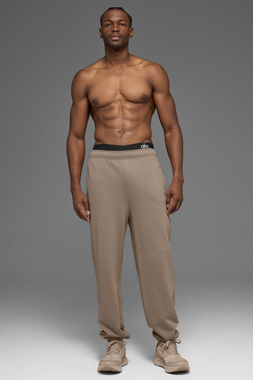 Accolade Straight Leg Sweatpant - Black