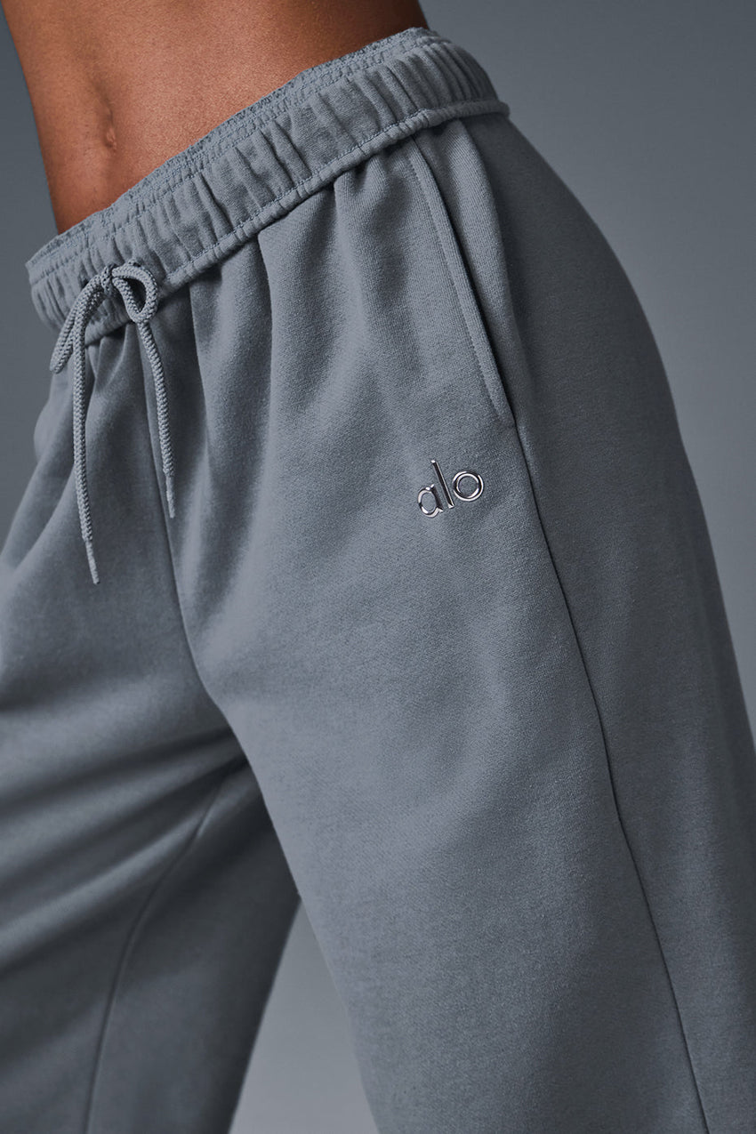 Accolade Straight Leg Sweatpant - Black