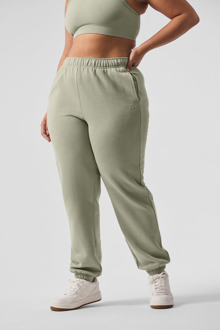 Accolade Sweatpant - Black