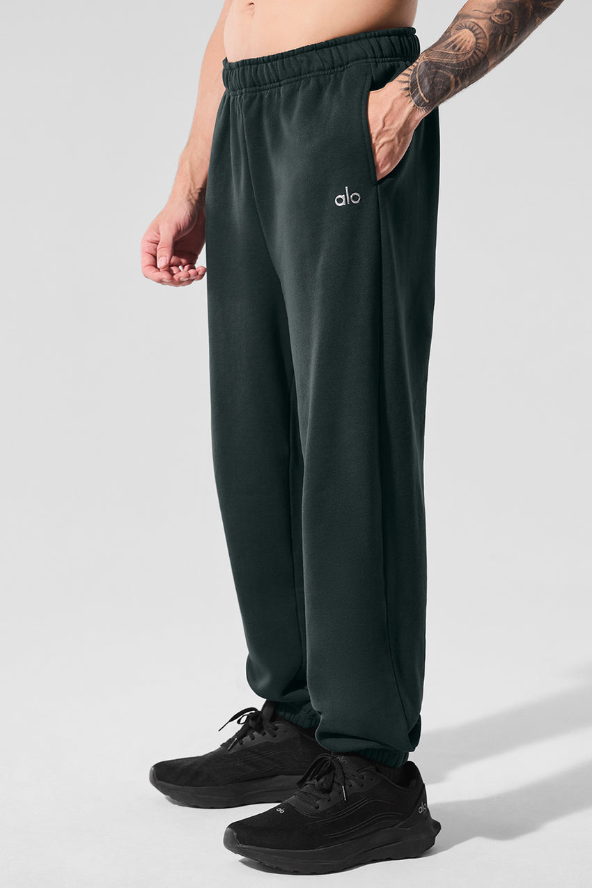 Accolade Sweatpant - Black