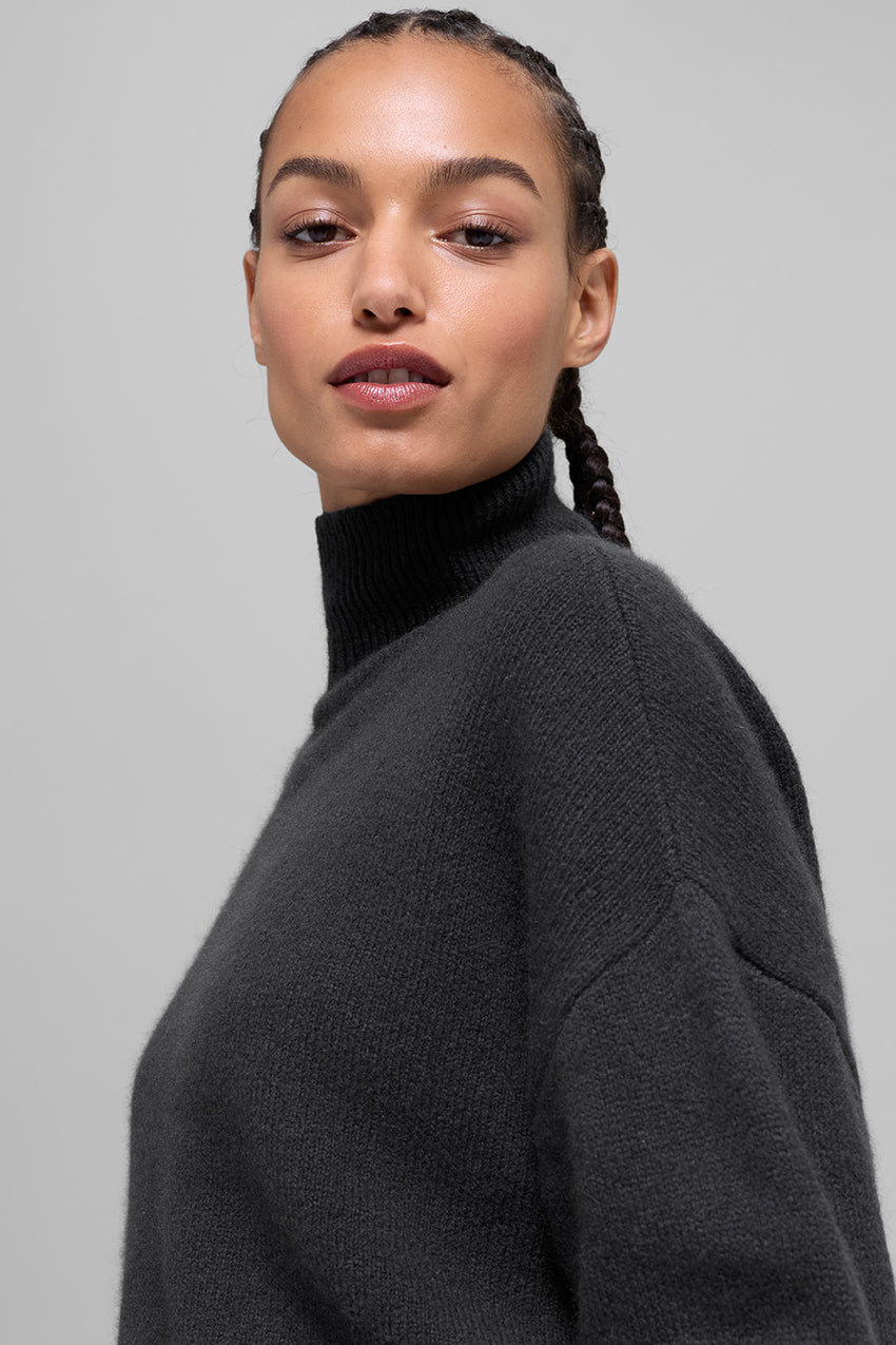Cashmere New Class Turtleneck Sweater - Ivory