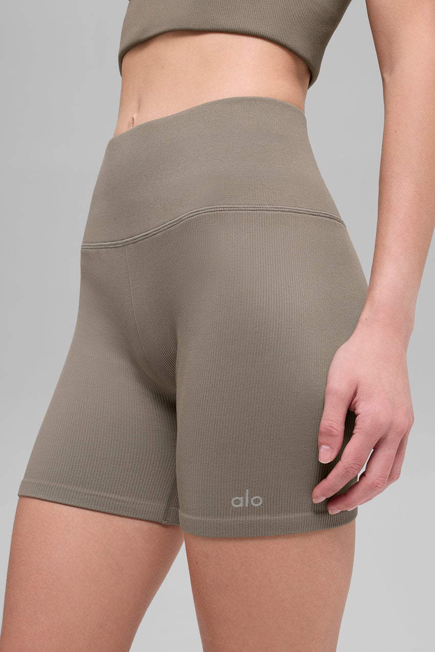 5" Seamless Ribbed Favorite Short - Black