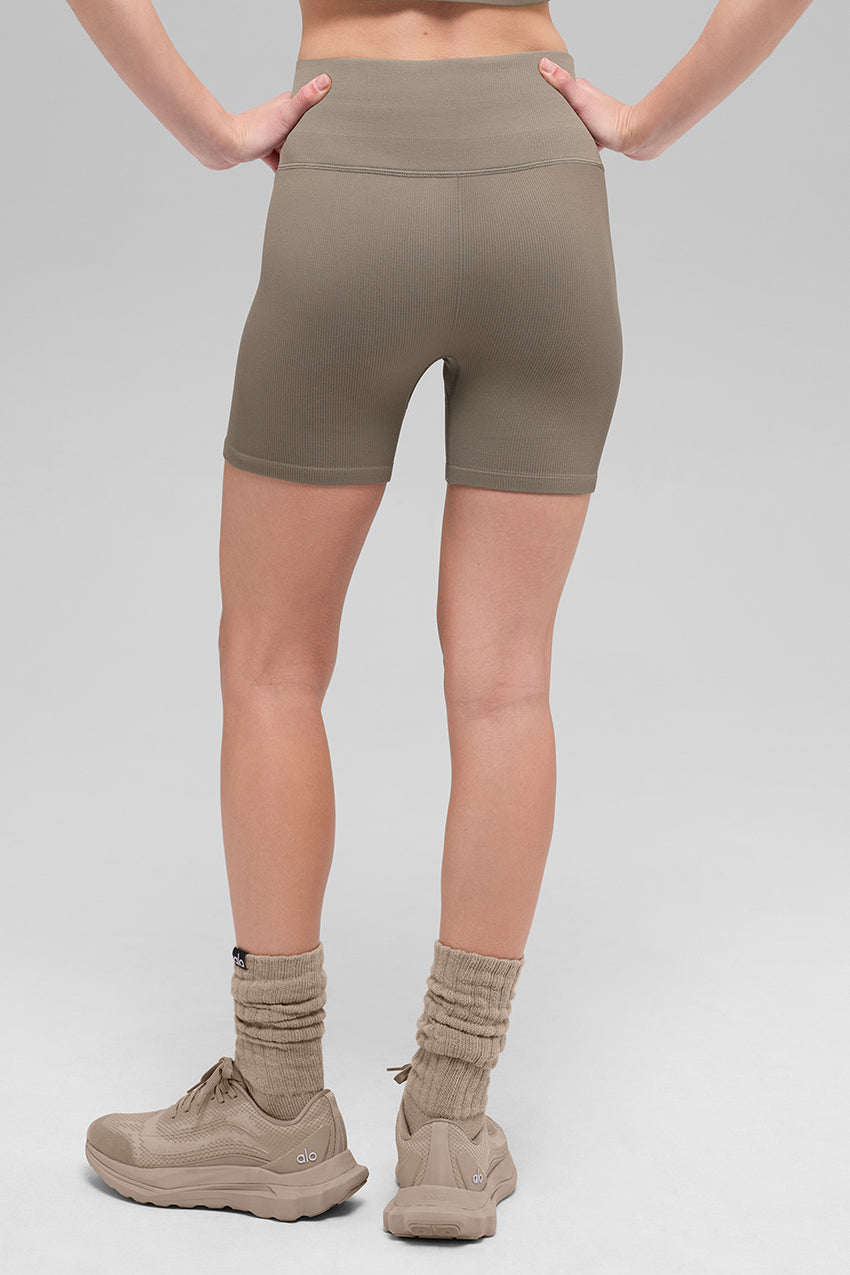 5" Seamless Ribbed Favorite Short - Black